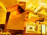 Gold Will Plateau At $2,000: Analysts