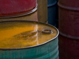 Weakening demand keeps oil below USD100
